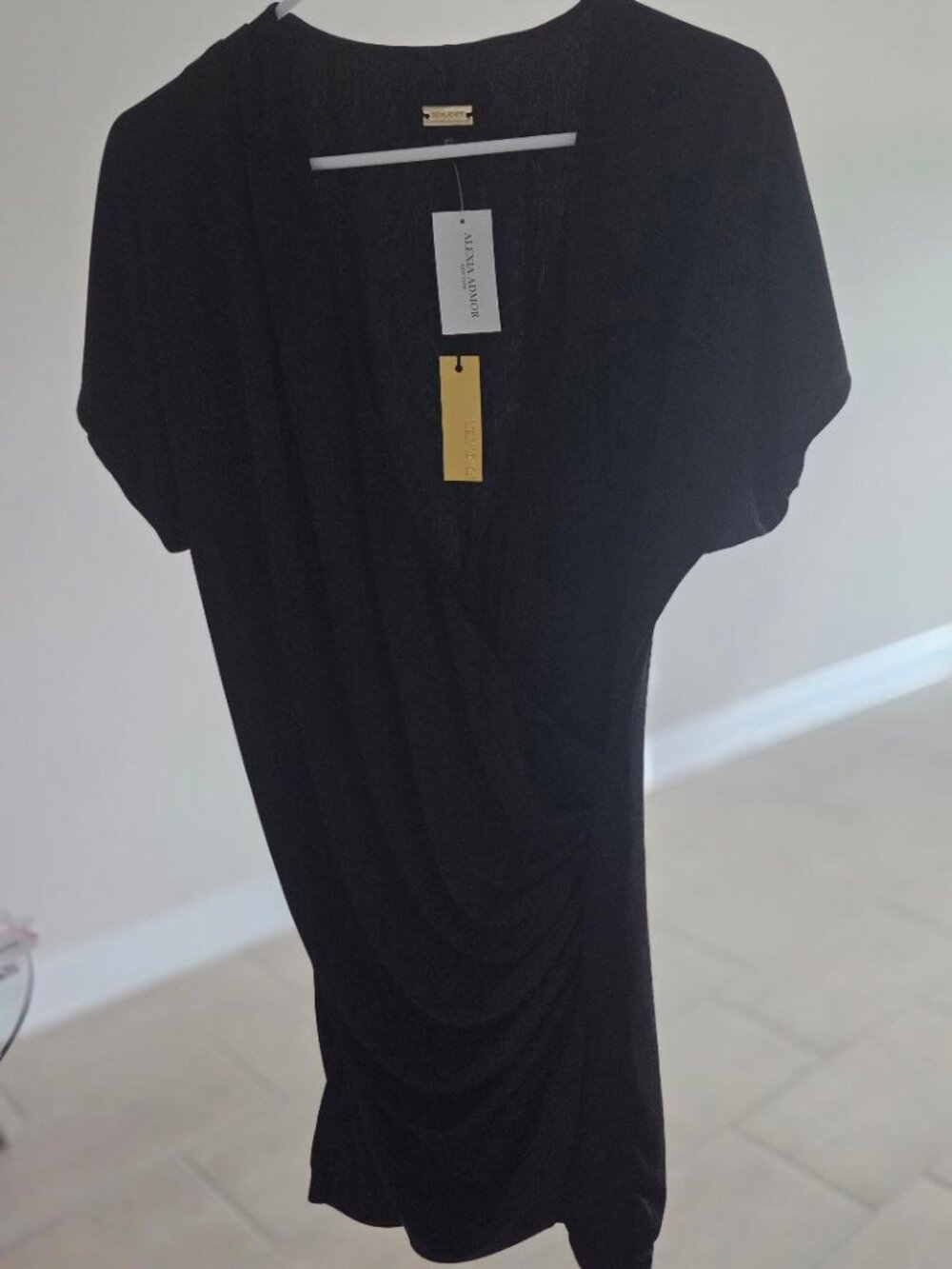 new Alexia Admor New York black short sleeved, wrap, v-neck dress